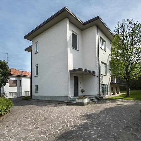 Casa Foscolo Apartment Villa Guardia Екстериор снимка