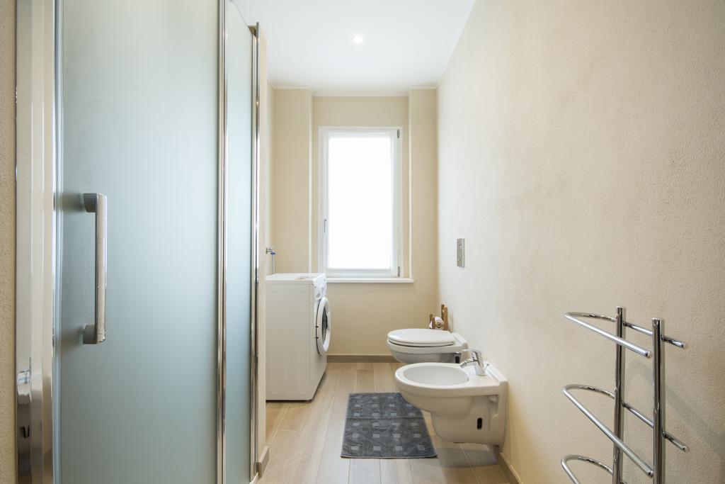 Casa Foscolo Apartment Villa Guardia Екстериор снимка
